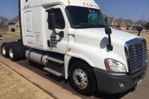 simi truck exterior washed and clean - mobile detailing - oklahoma city