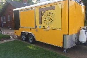yum pig food truck trailer washed - mobile detialing